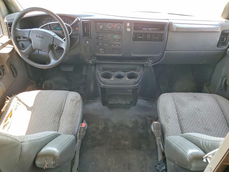 2006 GMC Savana Cutaway G3500