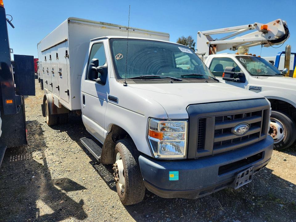 2017 Ford E450