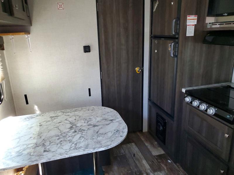 2020 Starcraft Mossy OAK Camper