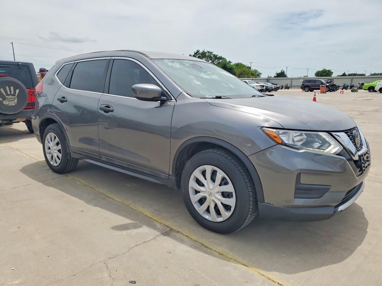 2018 Nissan Rogue s