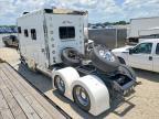 2017 Kenworth T880 Semi Truck