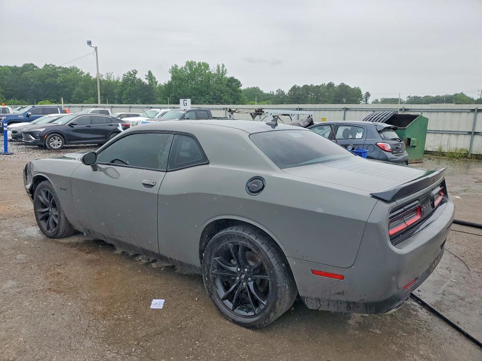 2017 Dodge Challenger r