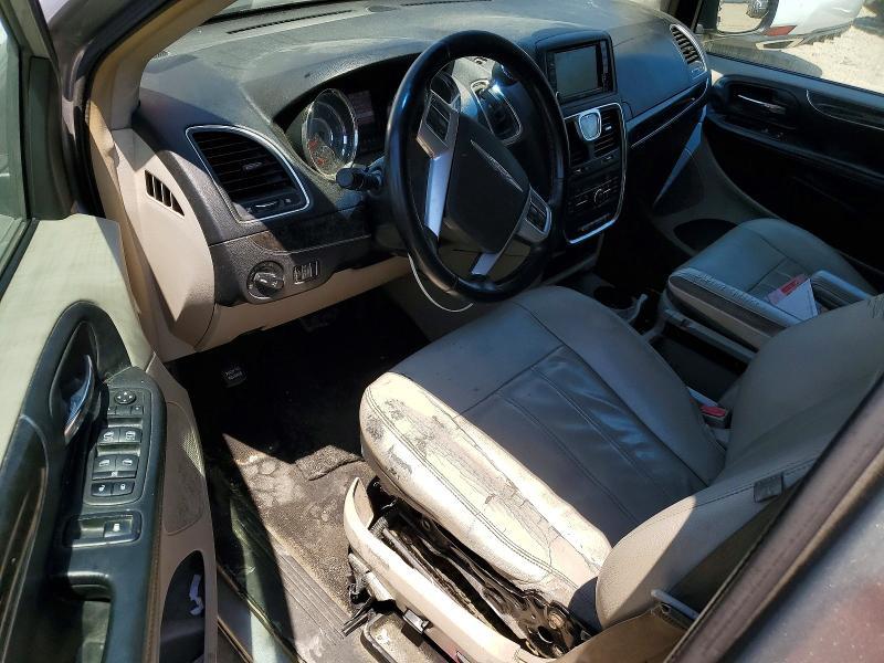 2013 Chrysler Town & Country Touring