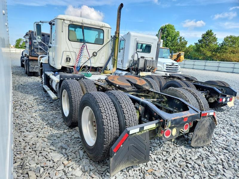 2012 Mack CXU613 Semi Truck