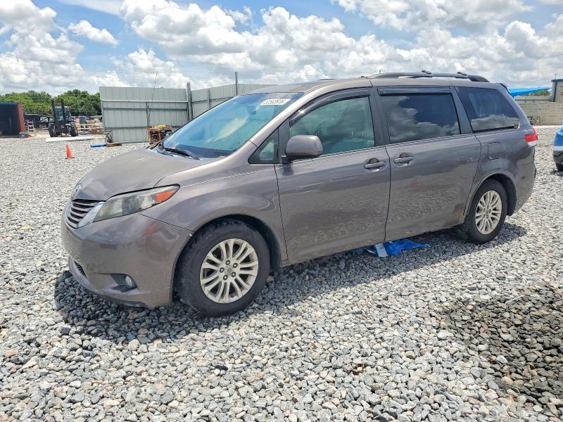 2011 Toyota Sienna XLE 8-Passenger
