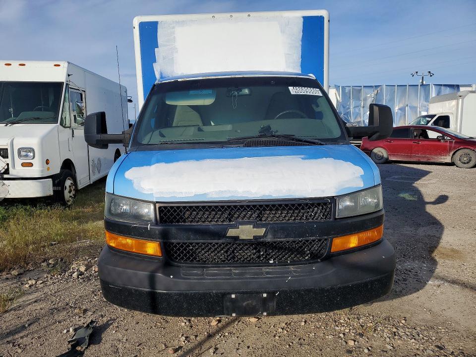 2018 Chevrolet Express BOX Truck