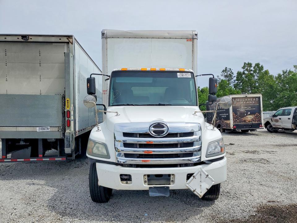 2017 Hino 258/268 BOX Truck