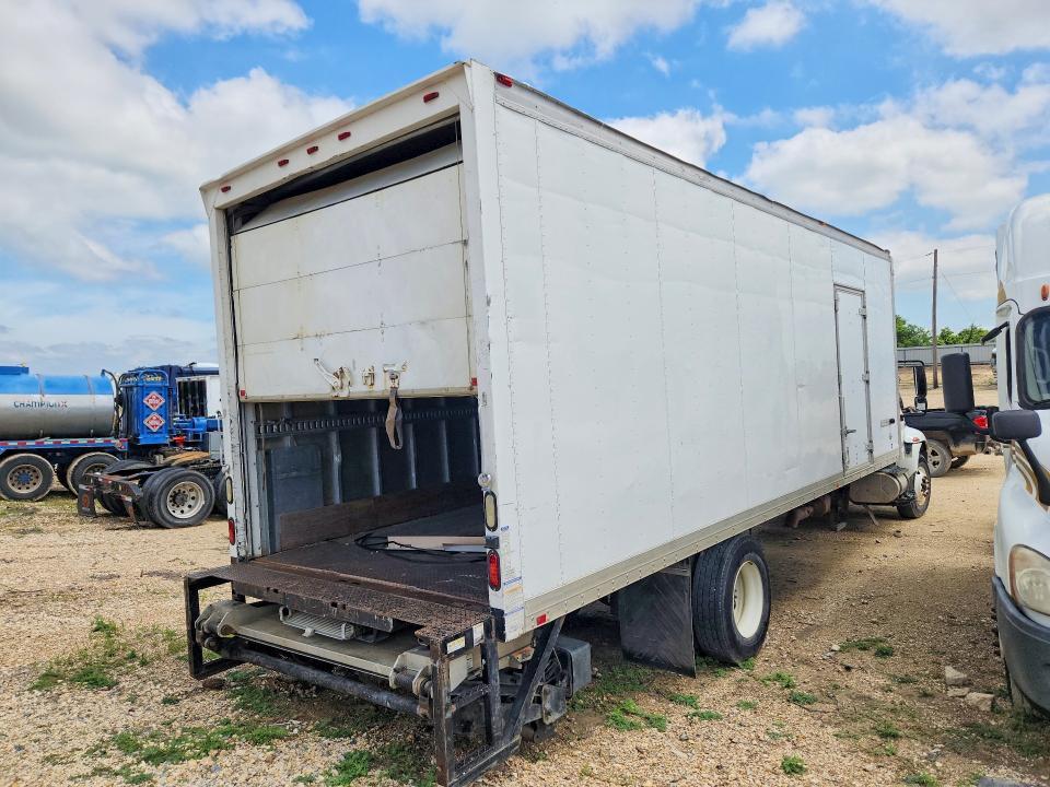 2011 International 4300 BOX Truck