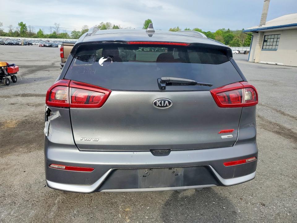 2017 KIA Niro lx
