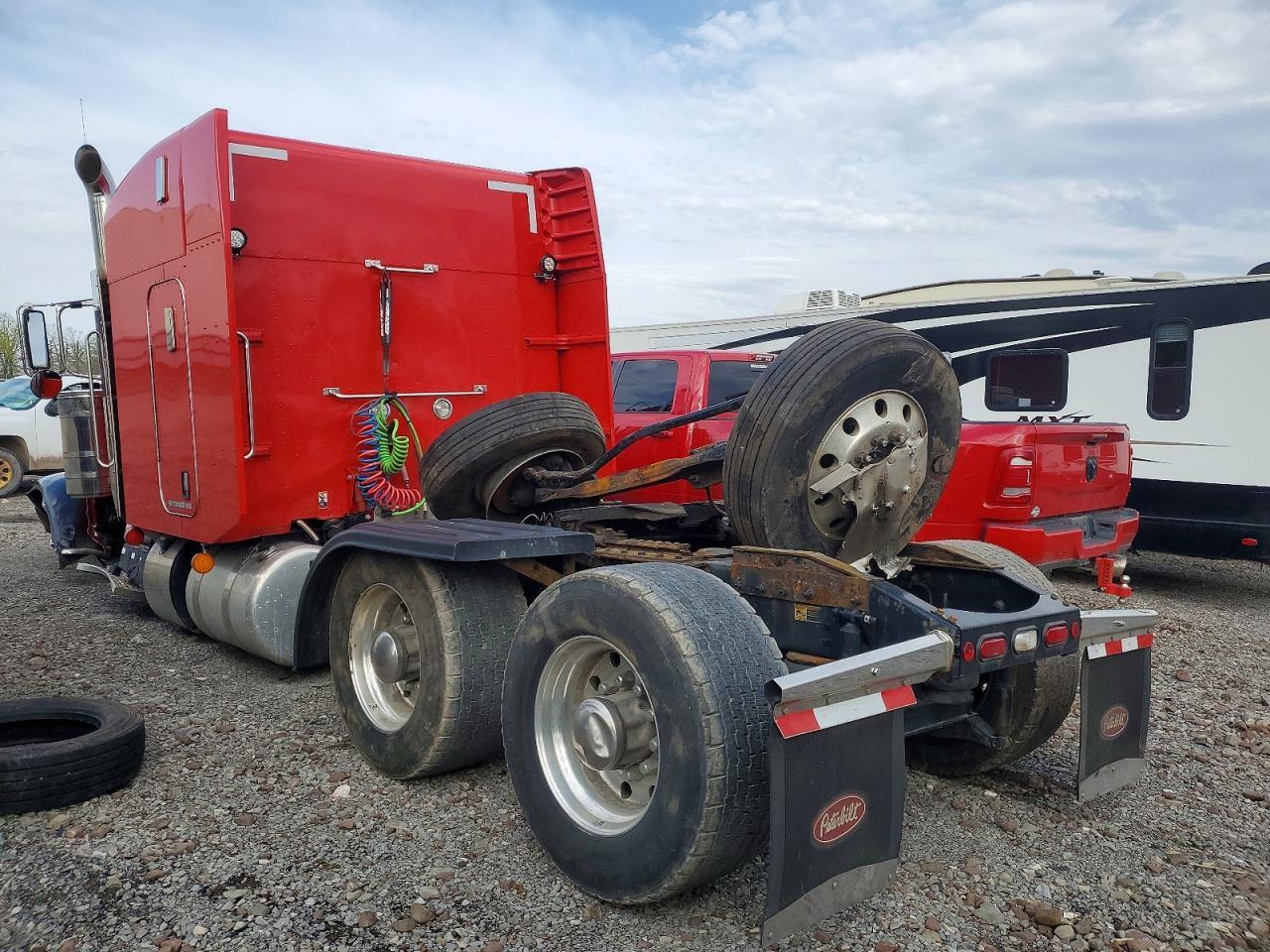 2022 Peterbilt 389 Semi Truck