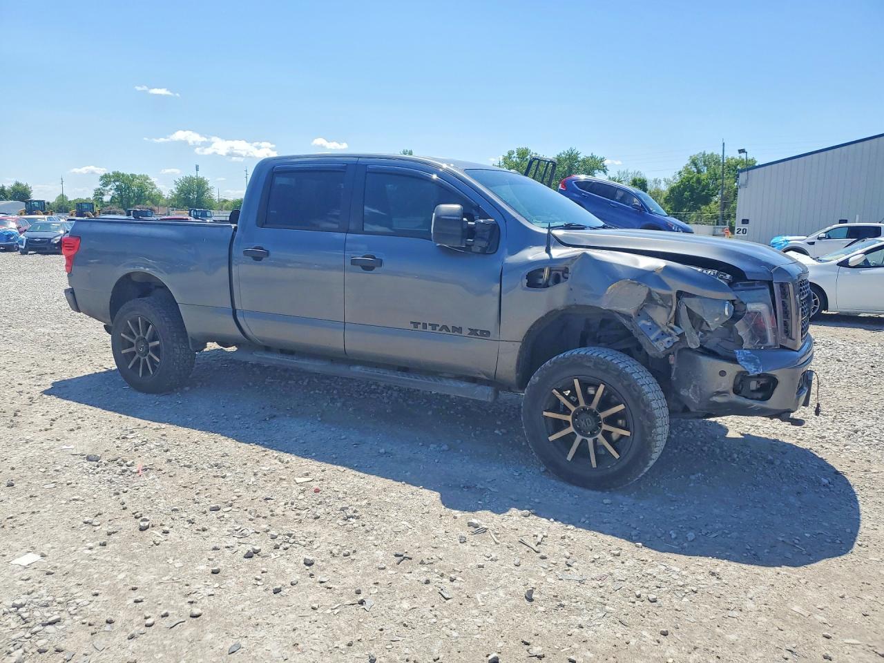 2019 Nissan Titan XD SL