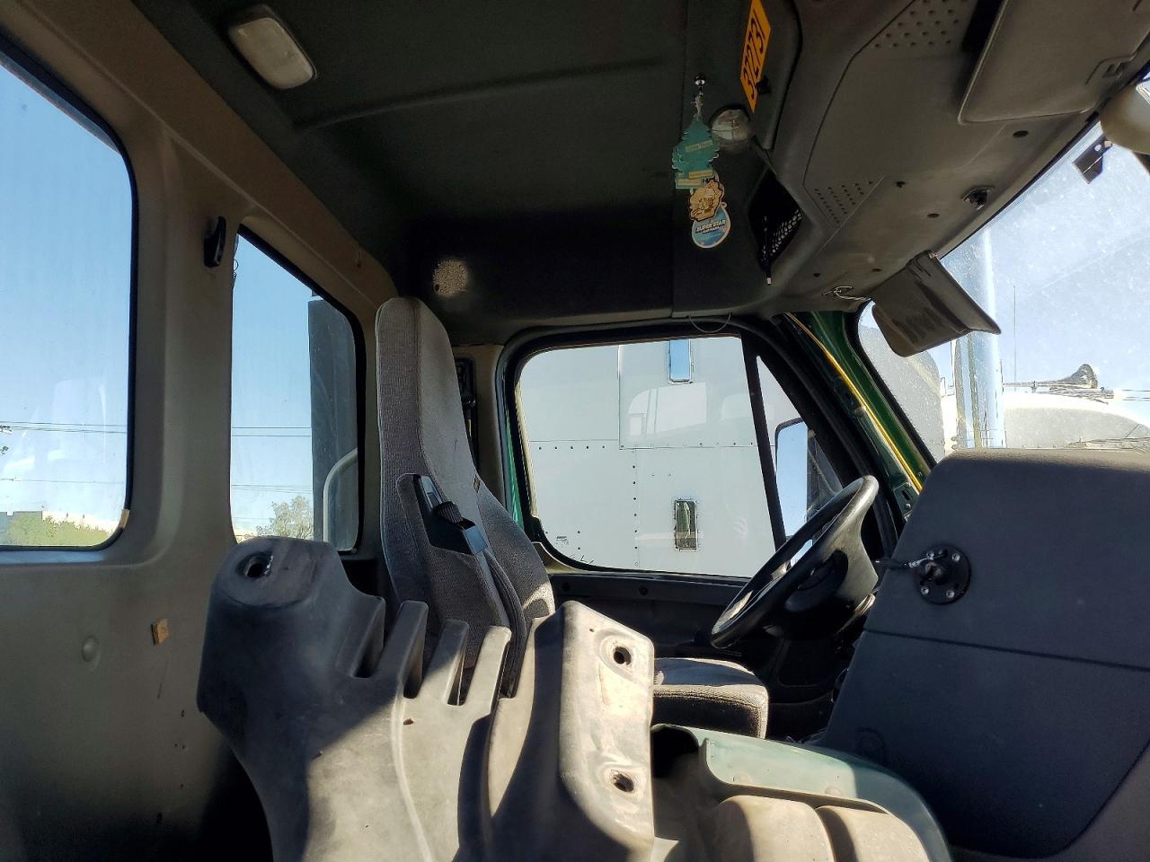 2018 Freigliner Cascadia 113