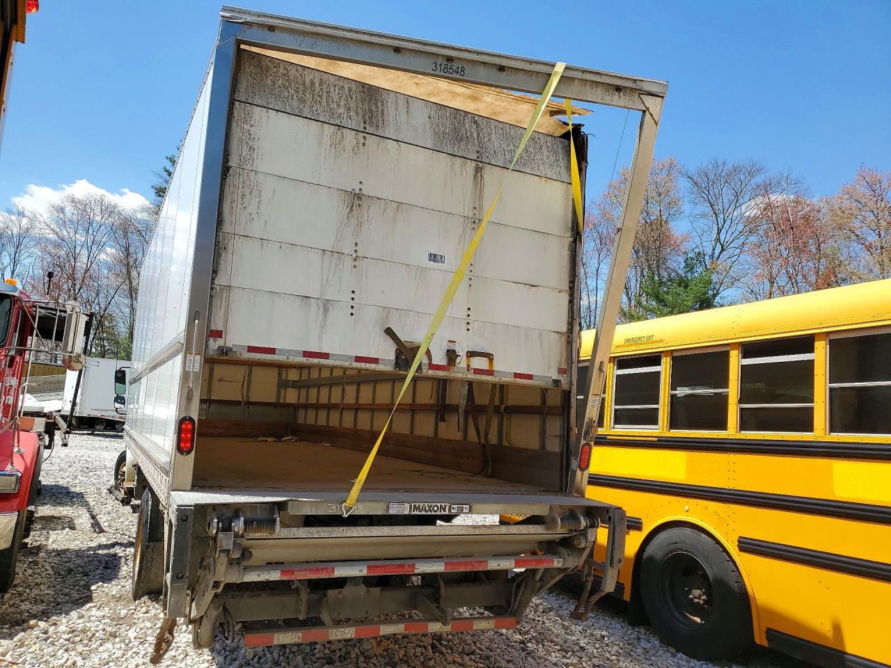 2019 Freightliner Business Class M2 BOX Truck