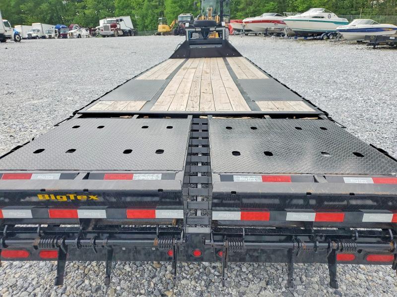 2026 Big Tex 22GN-30DE5A-MRBK Equipment Trailer