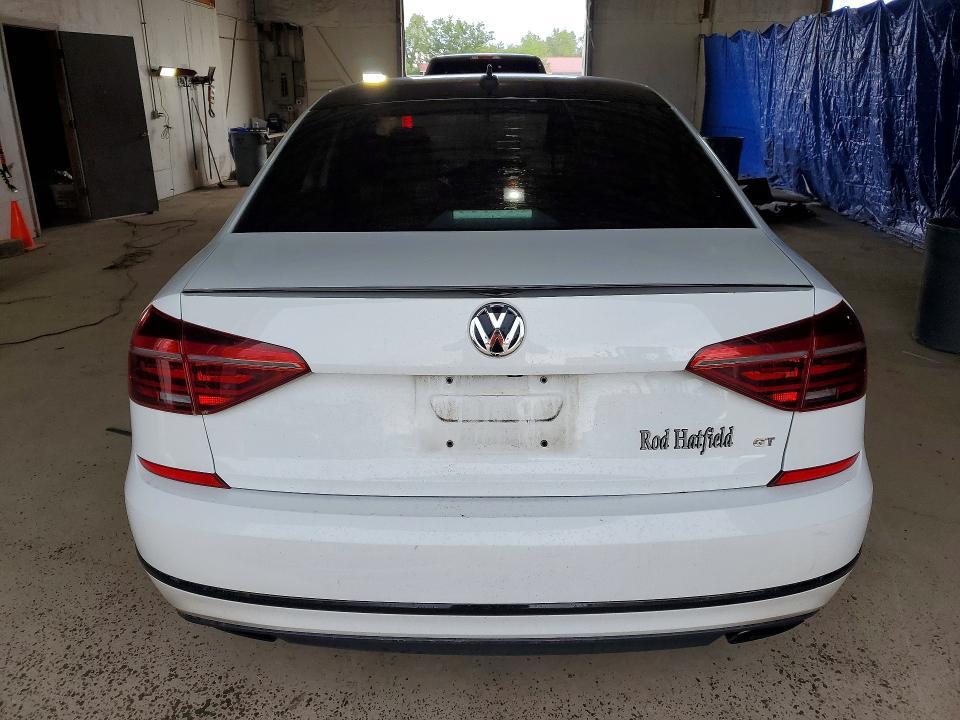 2018 Volkswagen Passat gt