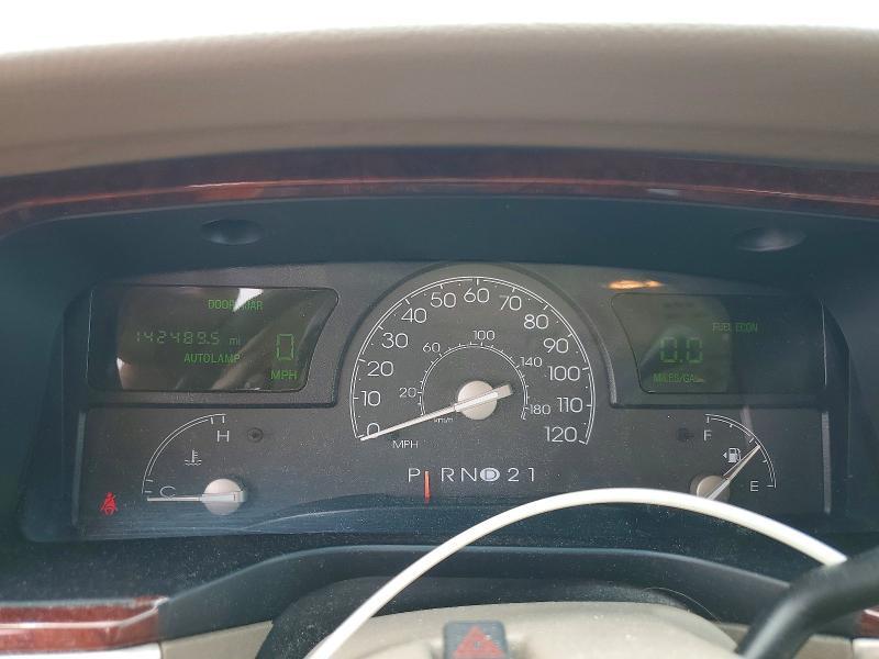 2003 Lincoln Town car Executive