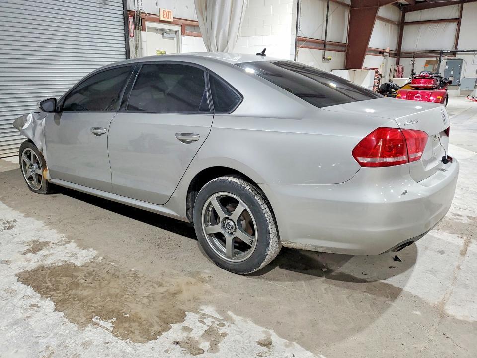 2012 Volkswagen Passat s