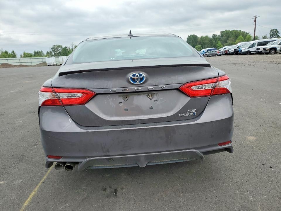 2020 Toyota Camry Hybrid se