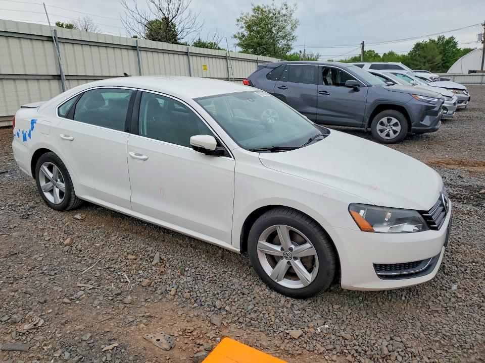 2013 Volkswagen Passat se
