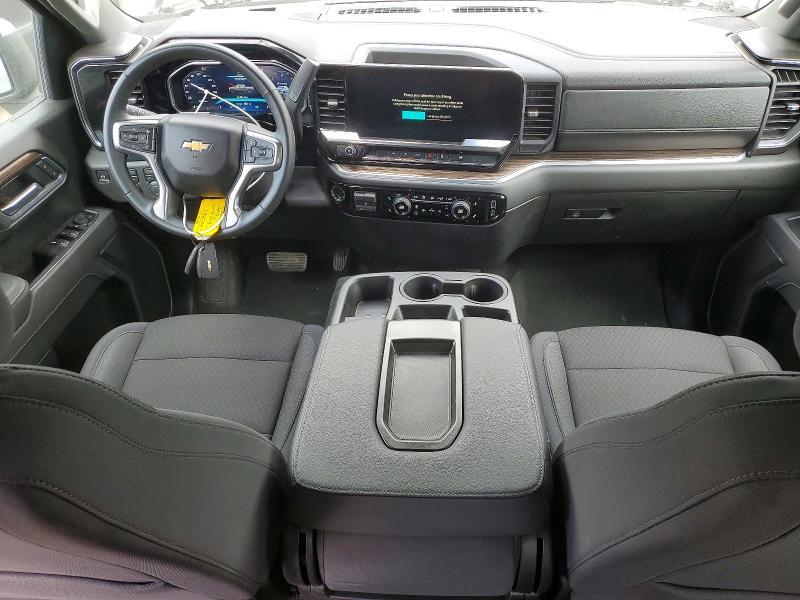 2026 Chevrolet Silverado K1500 LT