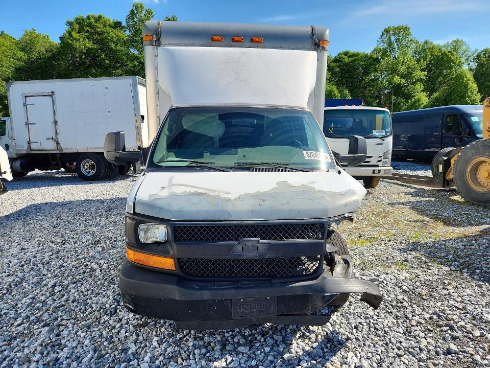 2012 Chev Express G3500