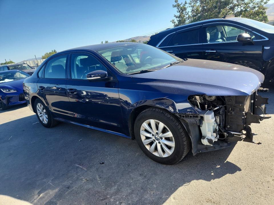 2013 Volkswagen Passat s