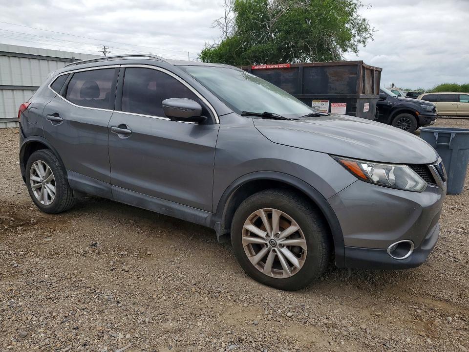 2019 Nissan Rogue Sport sv