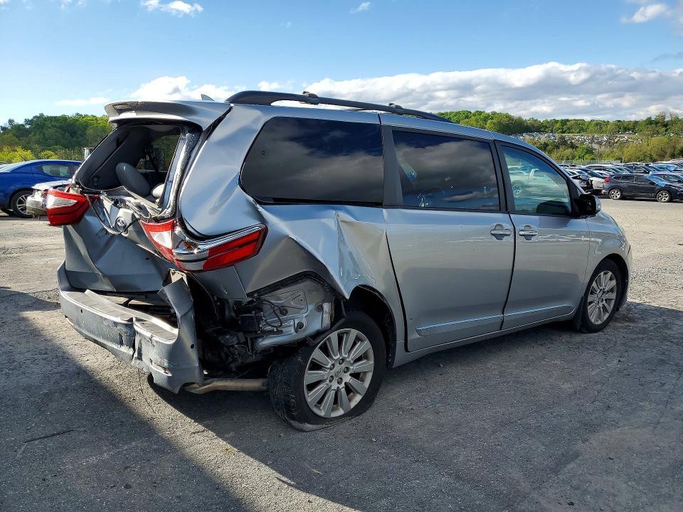 2015 Toyota Sienna Limited 7-passenger