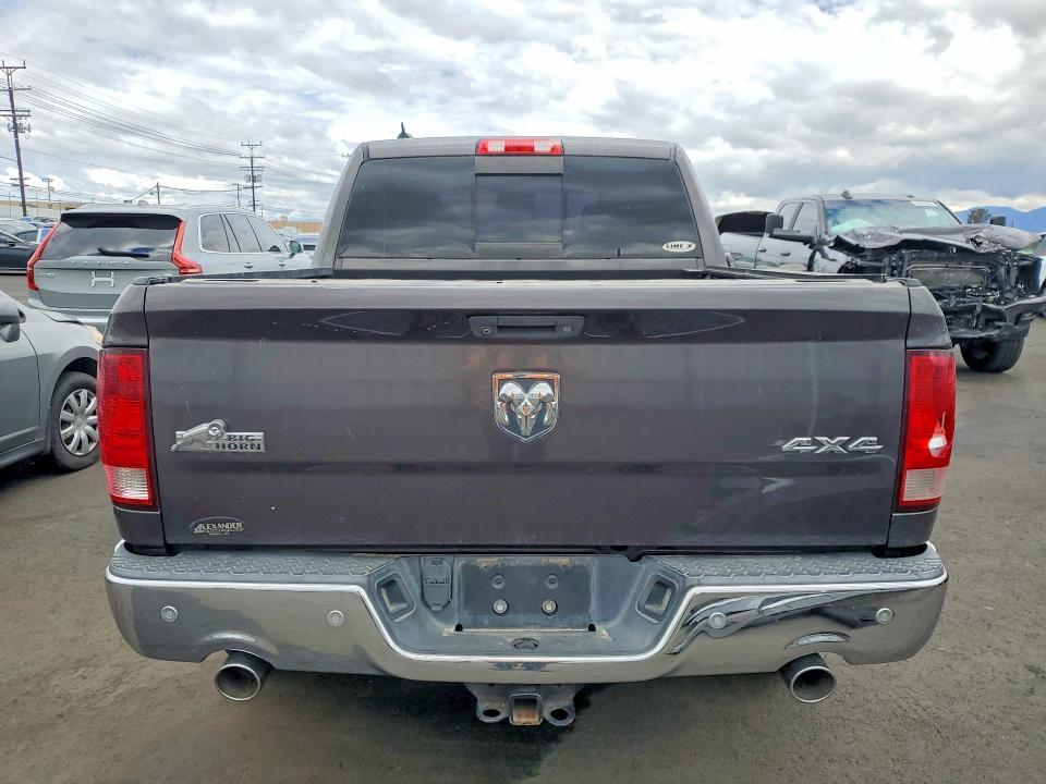 2015 Dodge RAM 1500 SLT