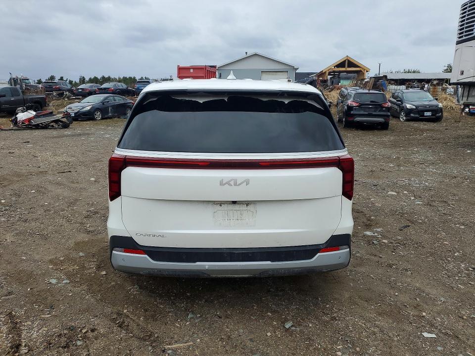 2025 KIA Carnival LX