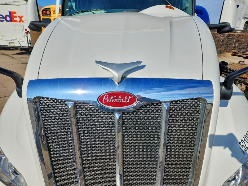 2024 Peterbilt 579 Semi Truck