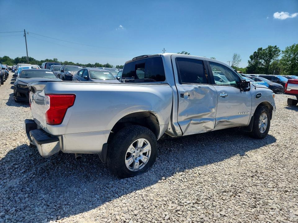 2017 Niss Titan S