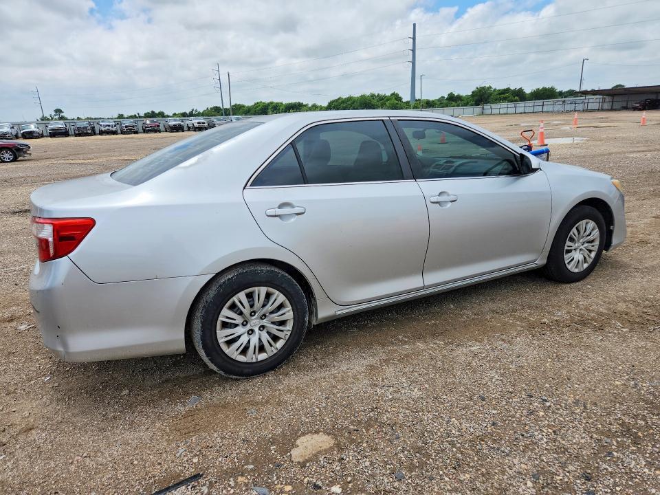 2012 Toyota Camry le