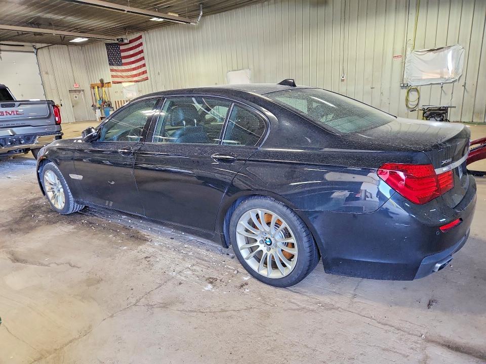 2015 BMW 750 lxi