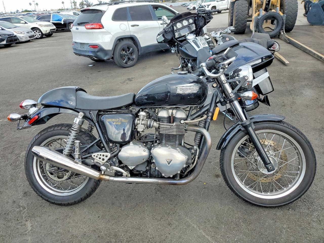 2011 Triumph Thruxton 900