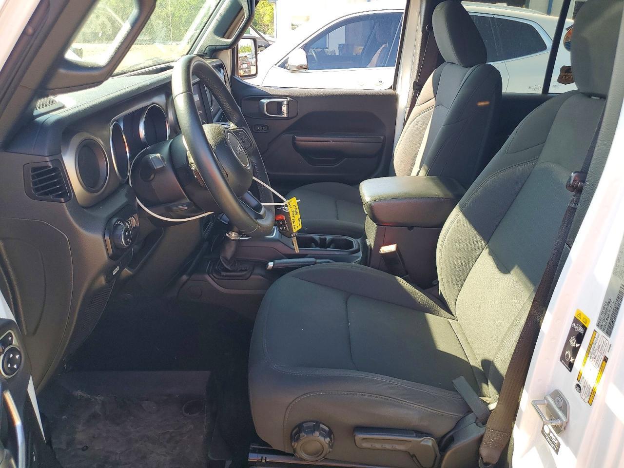 2021 Jeep Gladiator Sport