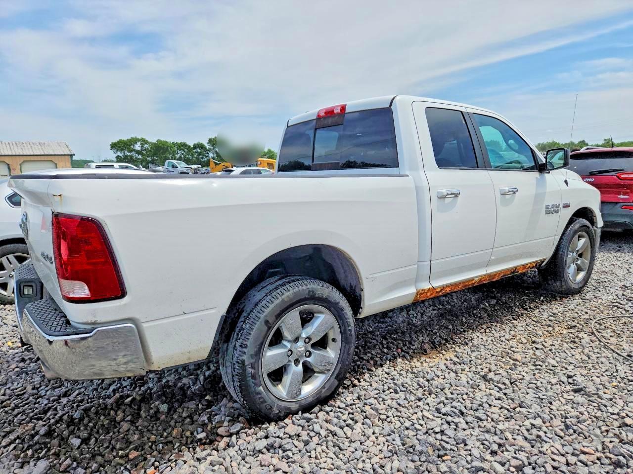 2015 Dodge RAM 1500 SLT