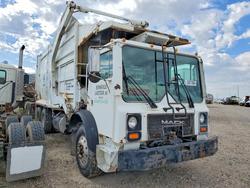 2002 Mack MR688P Refuse Truck en venta en Farr West, UT