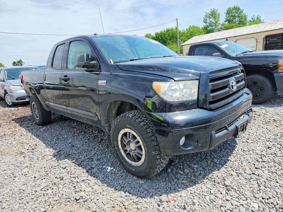 2012 Toyota Tundra Double cab SR5