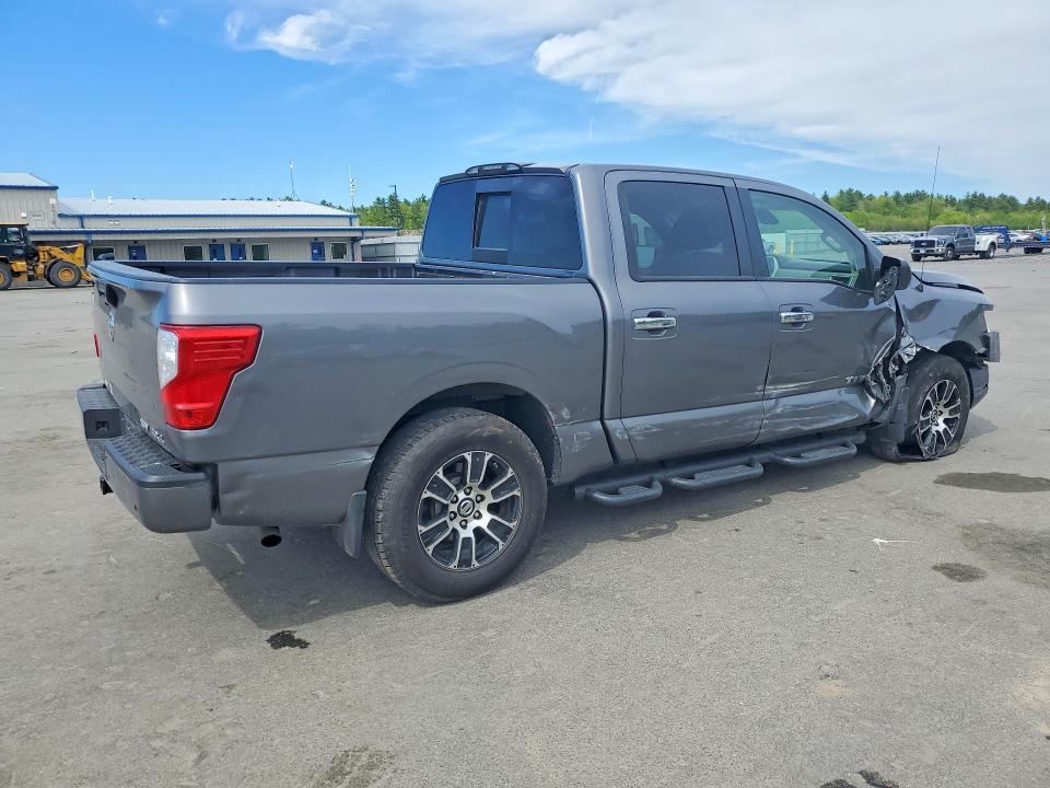 2021 Nissan Titan S