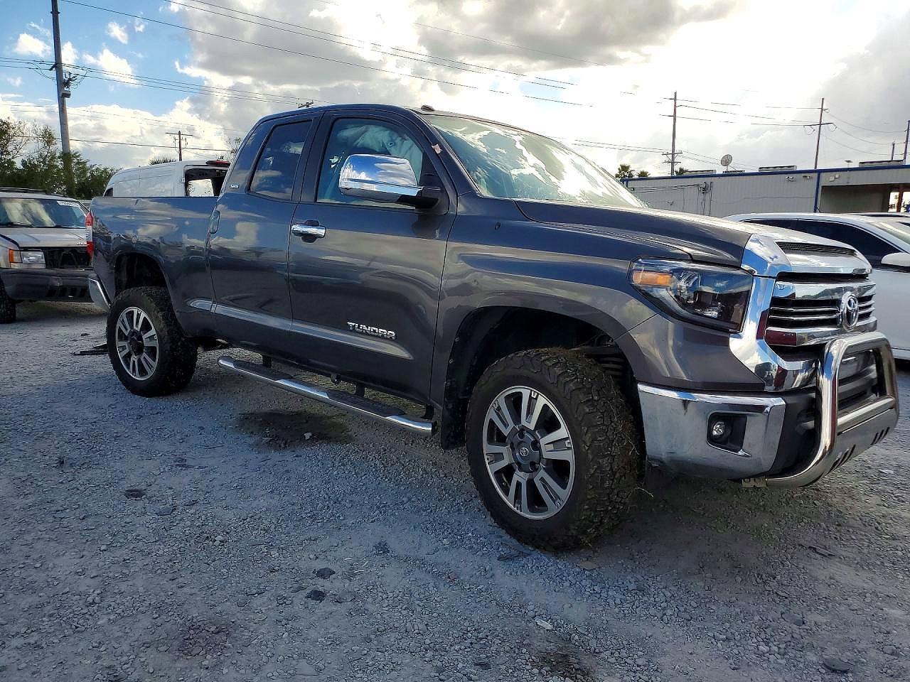 2016 Toyota Tundra SR5