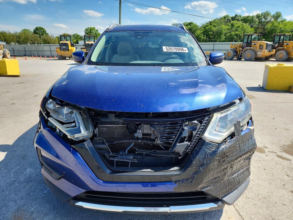 2020 Nissan Rogue sv