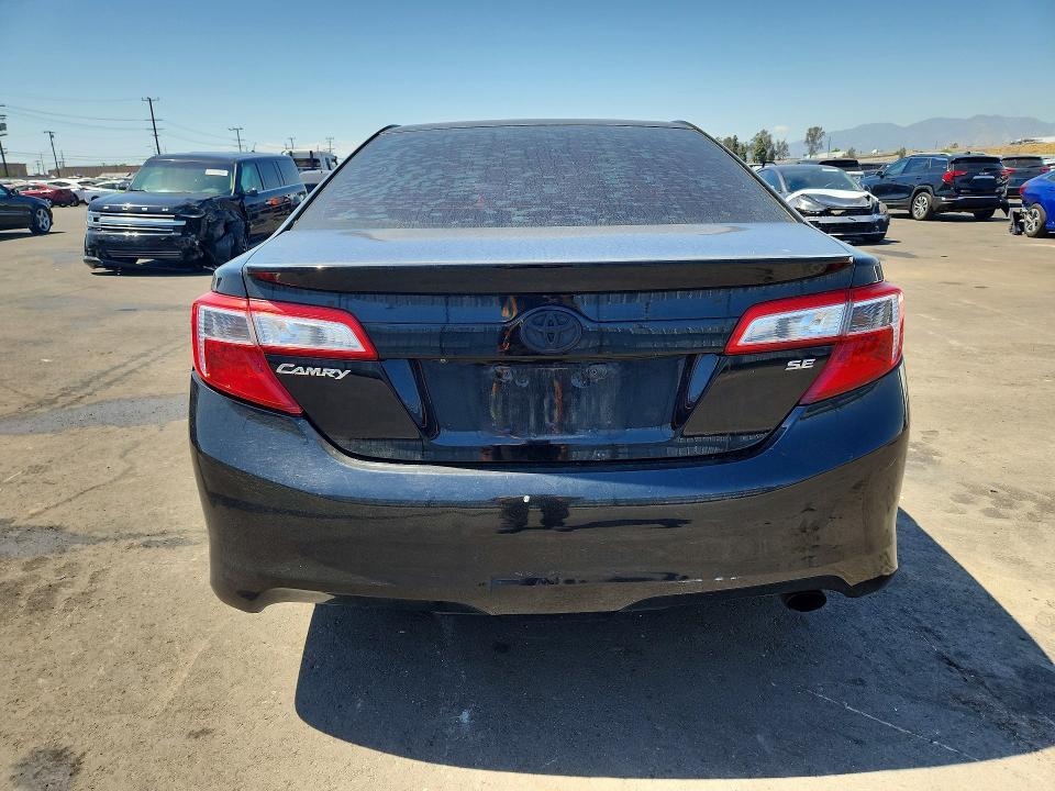 2014 Toyota Camry se