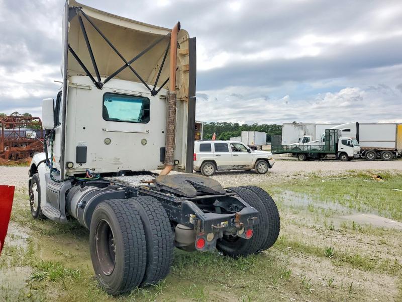 2017 Peterbilt 579 Semi Truck