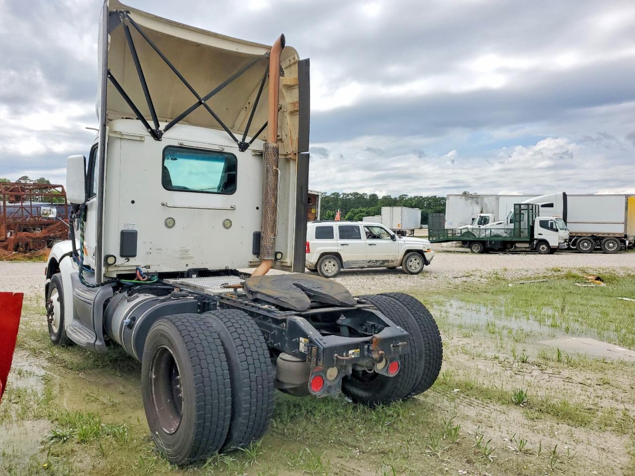 2017 Peterbilt 579 Semi Truck