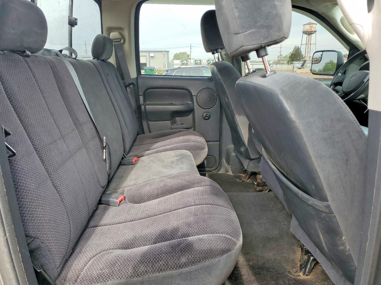 2005 Dodge RAM 2500 ST