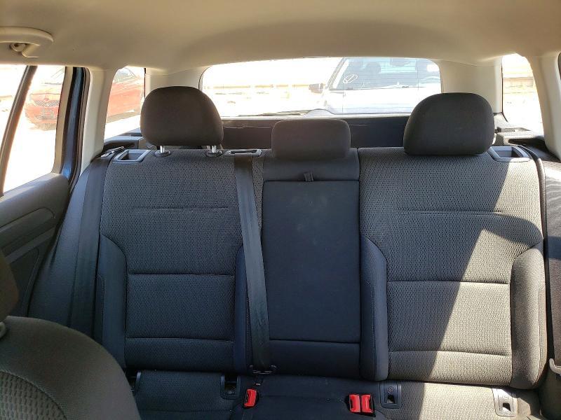 2019 Volkswagen Golf Sportwagen s