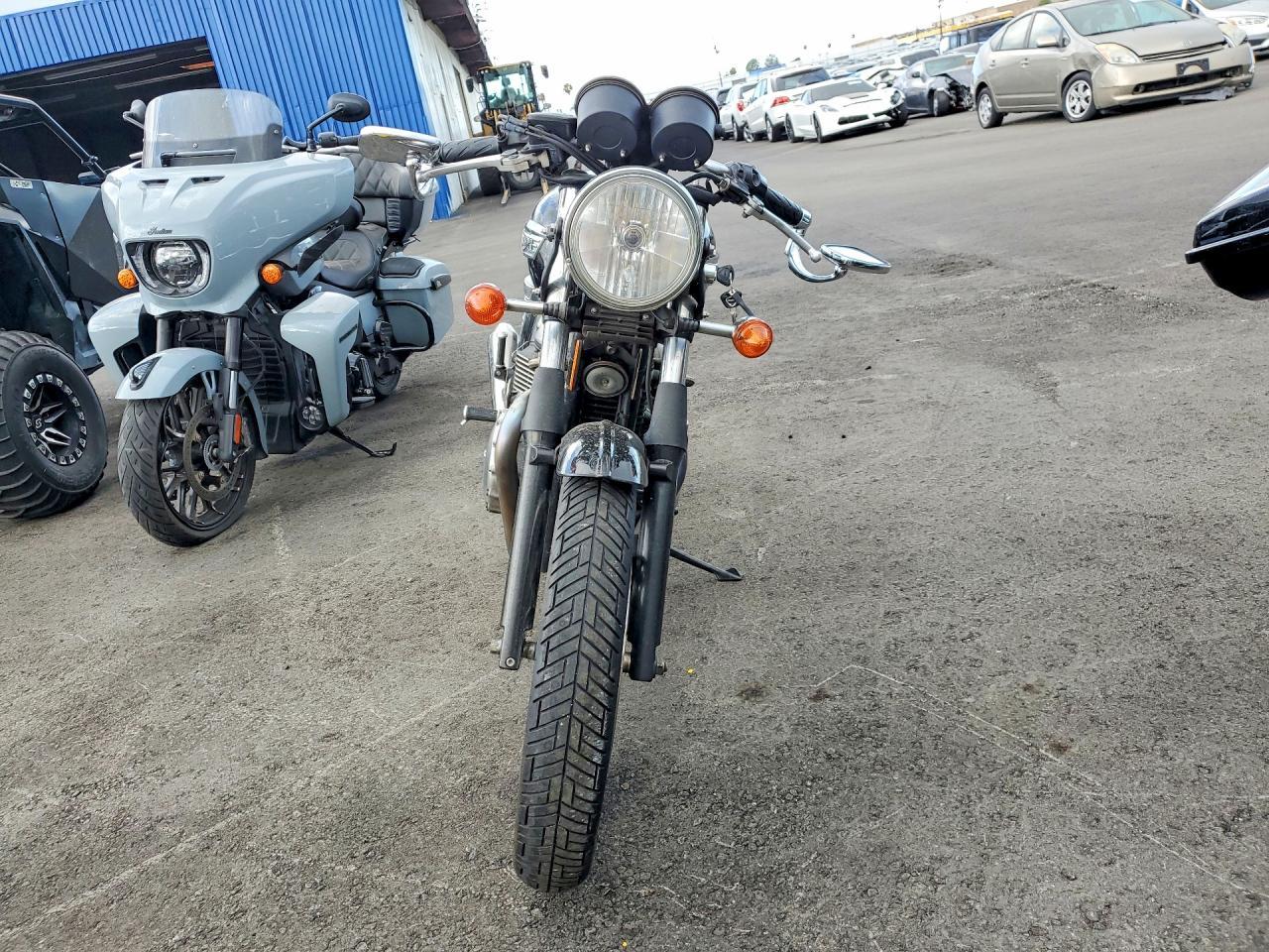 2011 Triumph Thruxton 900