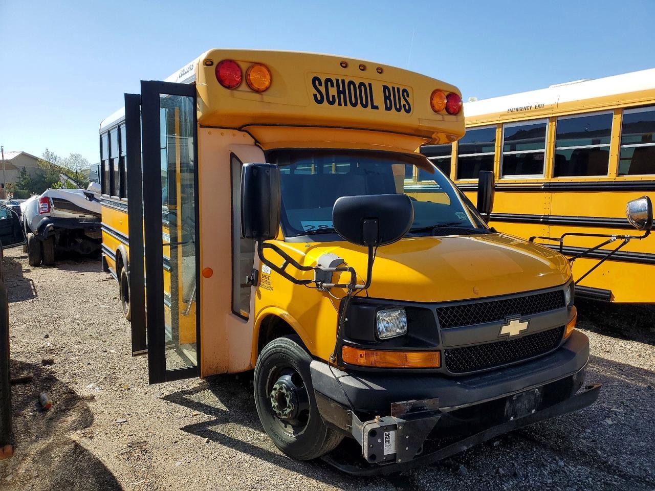 2013 Chevrolet 2013 Collins Bantam G4500-School Bus