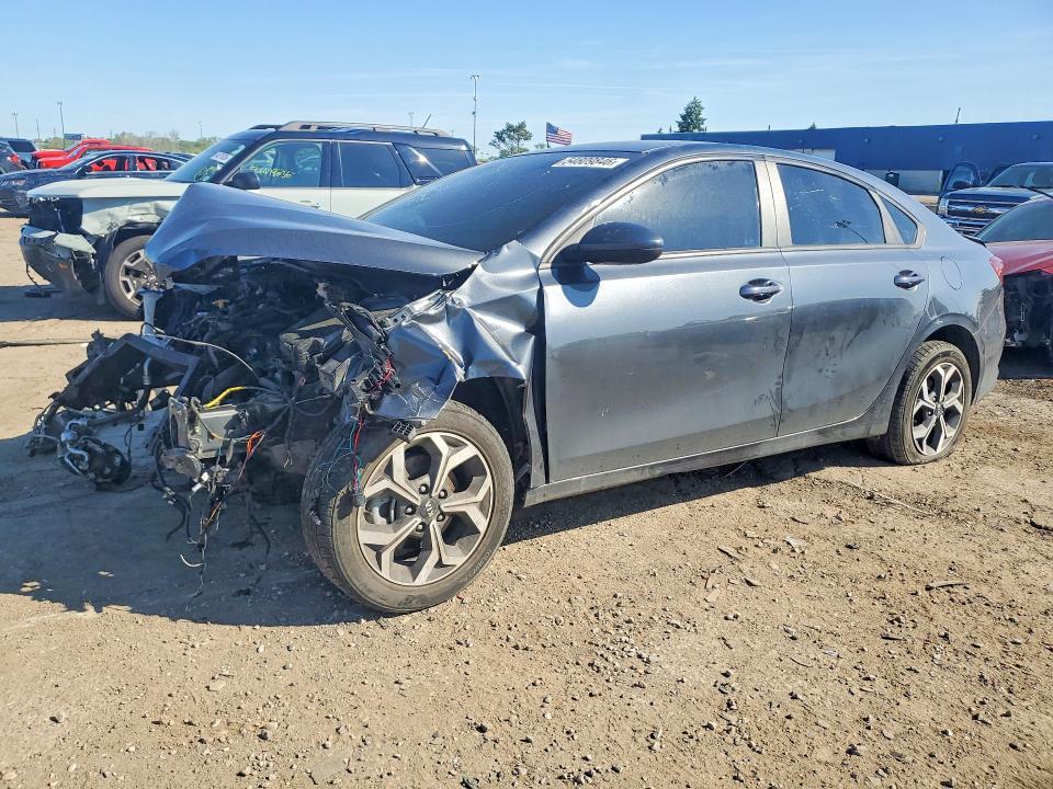 2021 KIA Forte lxs
